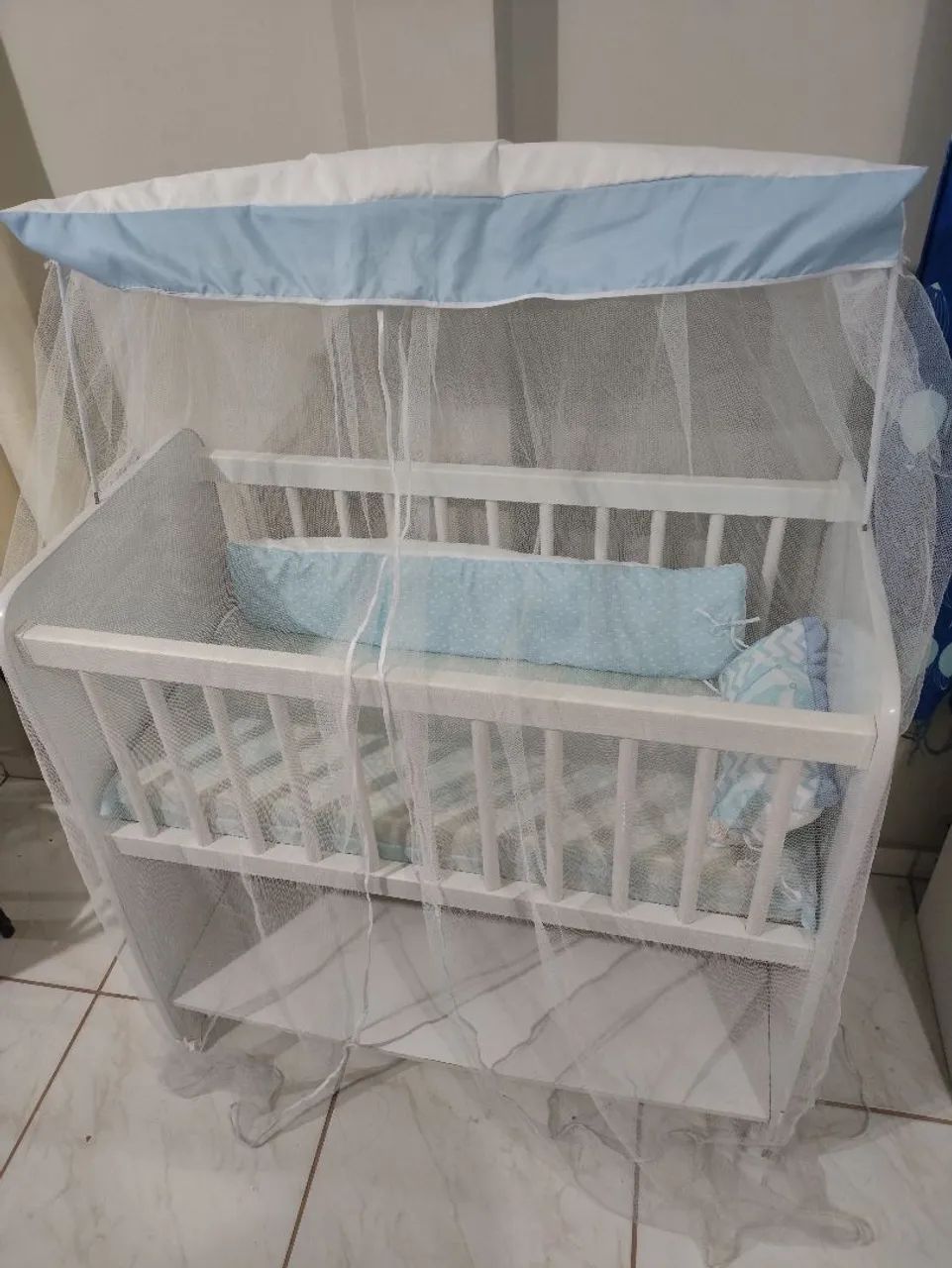 Vendo mini berço com kit protetor  - Foto 2