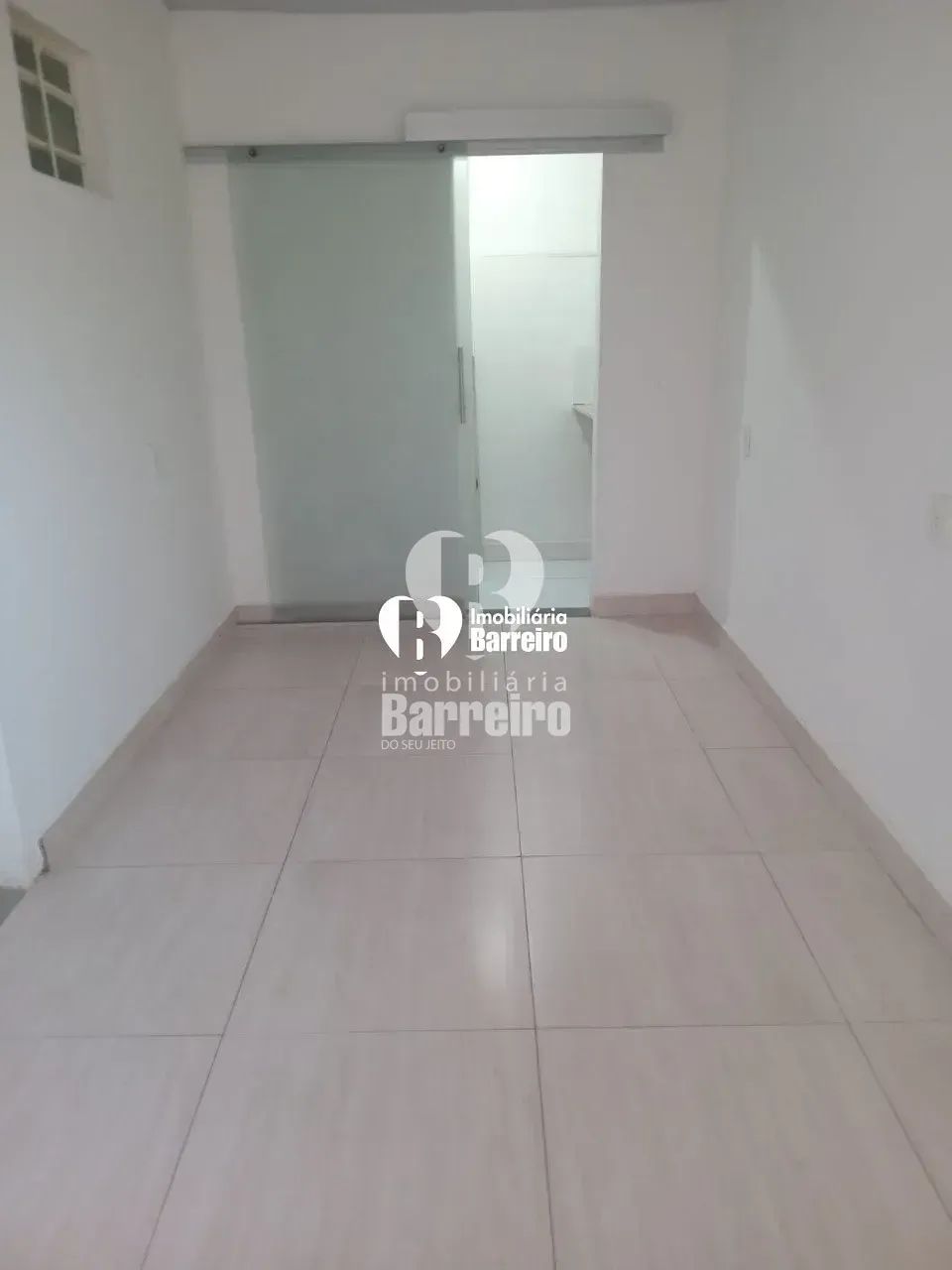 Loja para locação no Centro comercial do Barreiro - Foto 2