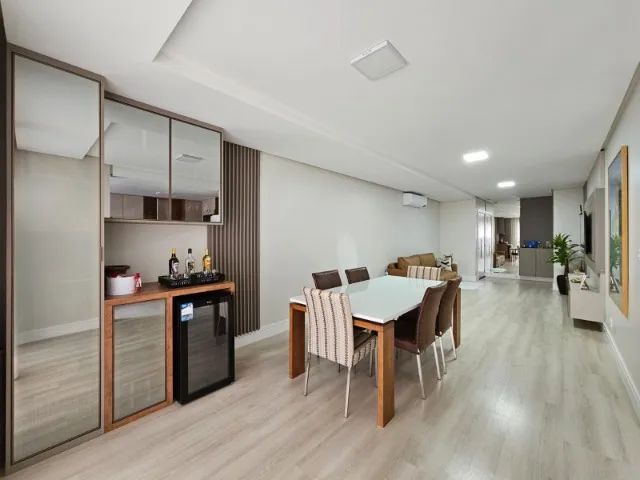 Apartamento no centro, com 03 quartos, 02 vagas, móveis e lazer completo - Foto 4
