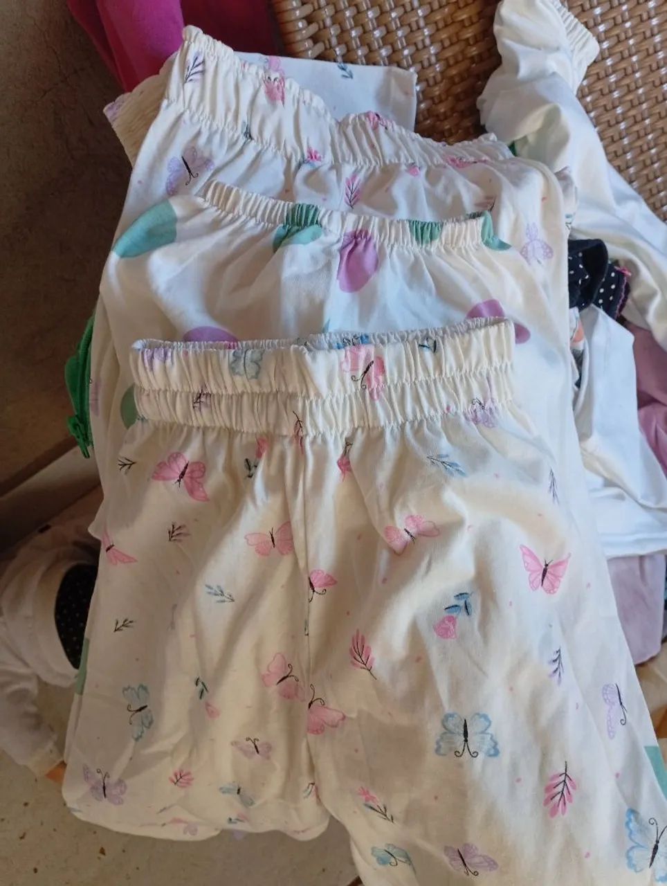 Roupas para bazar diversificados e bem conservados - Foto 4