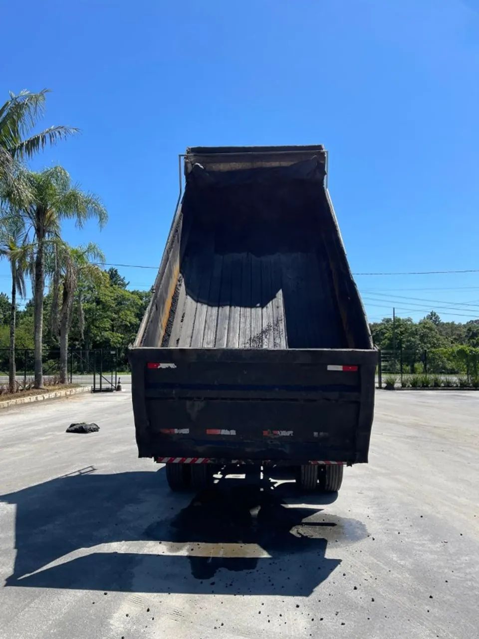 Vende-se CAMINHÃO BASCULANTE FORD CARGO 2422E 2009 - Foto 6
