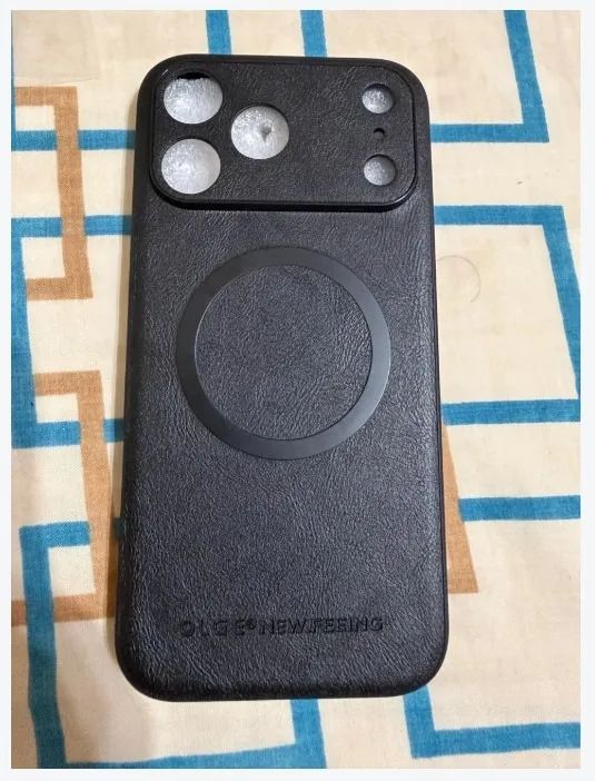 Capa de Couro Magnética compatível com MagSafe para iPhone 17 Pro Max - Foto 2