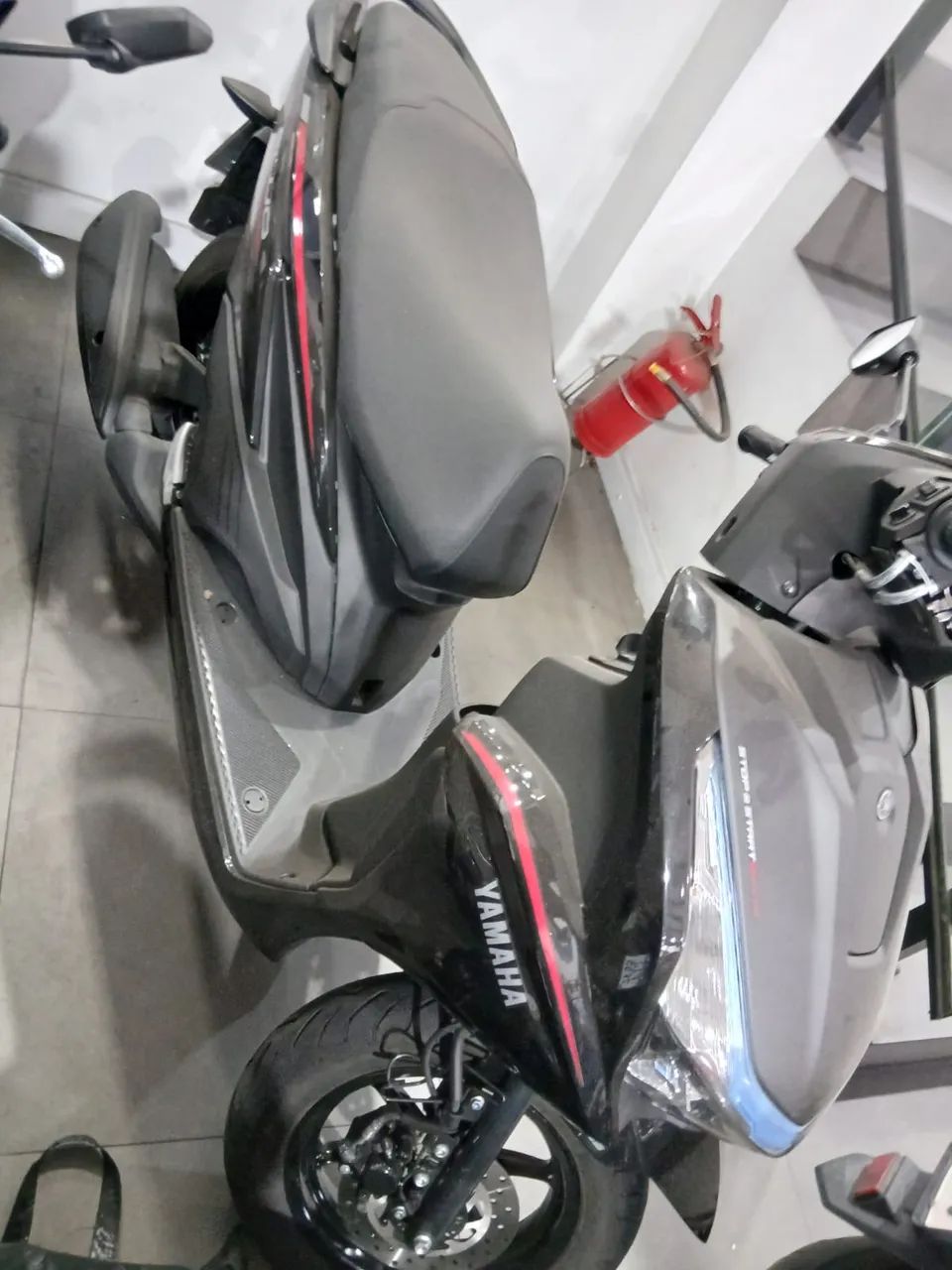 Yamaha Fluo 125 cc  - Foto 3