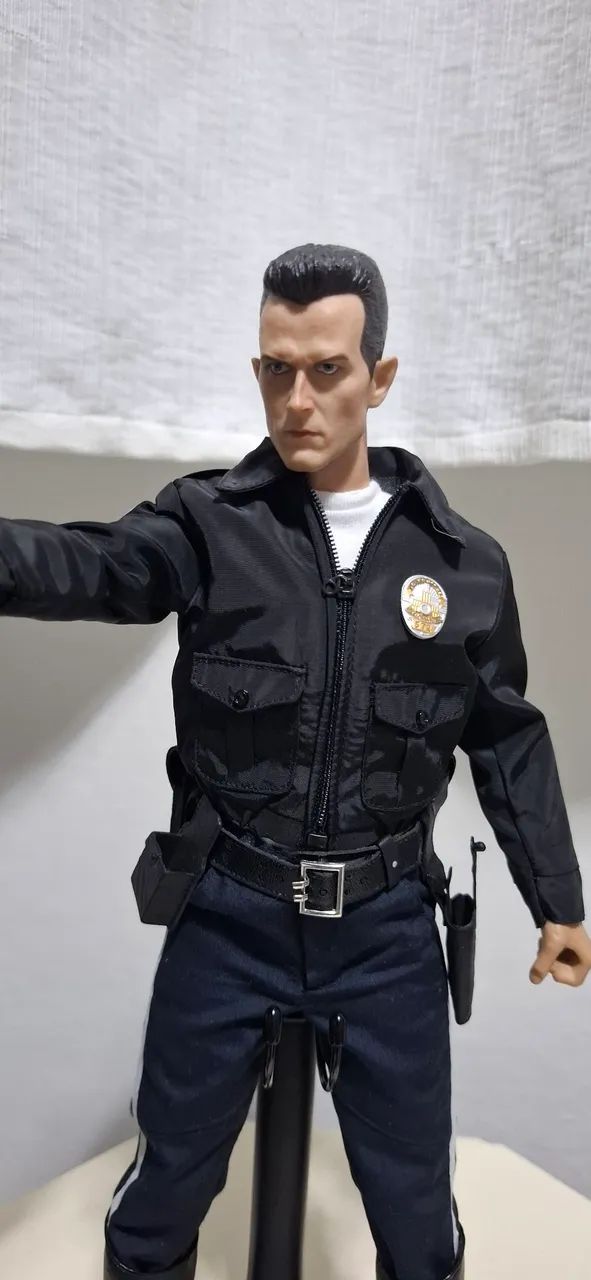 Boneco T1000 Exterminador Custom 1/6 - Foto 2