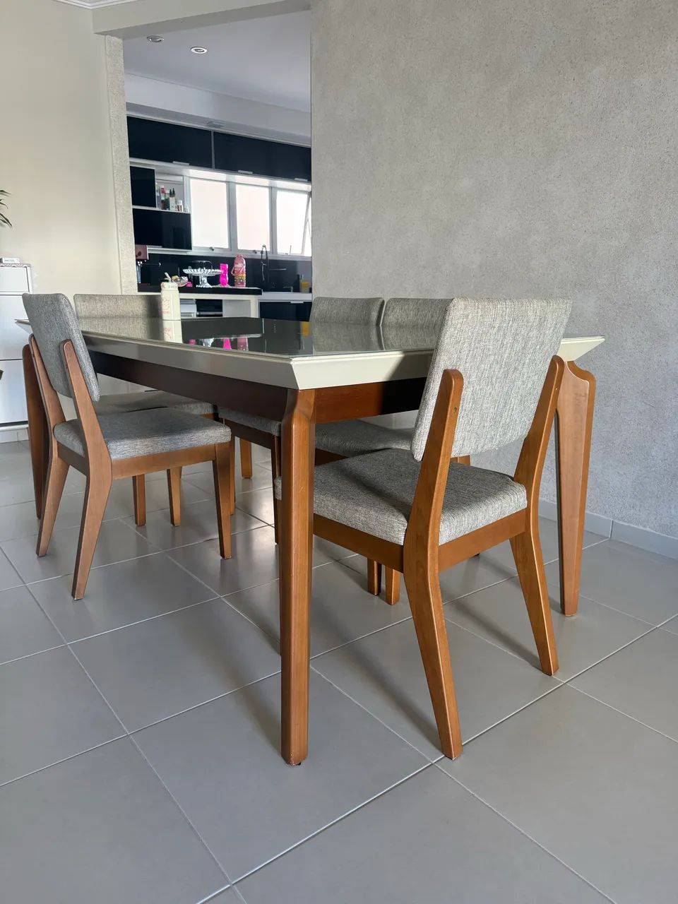 Mesa de jantar 06 lugares com cadeiras - Foto 3