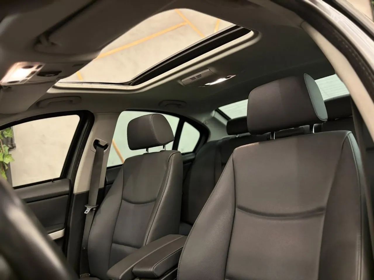BMW 320I A 2010 - Foto 5