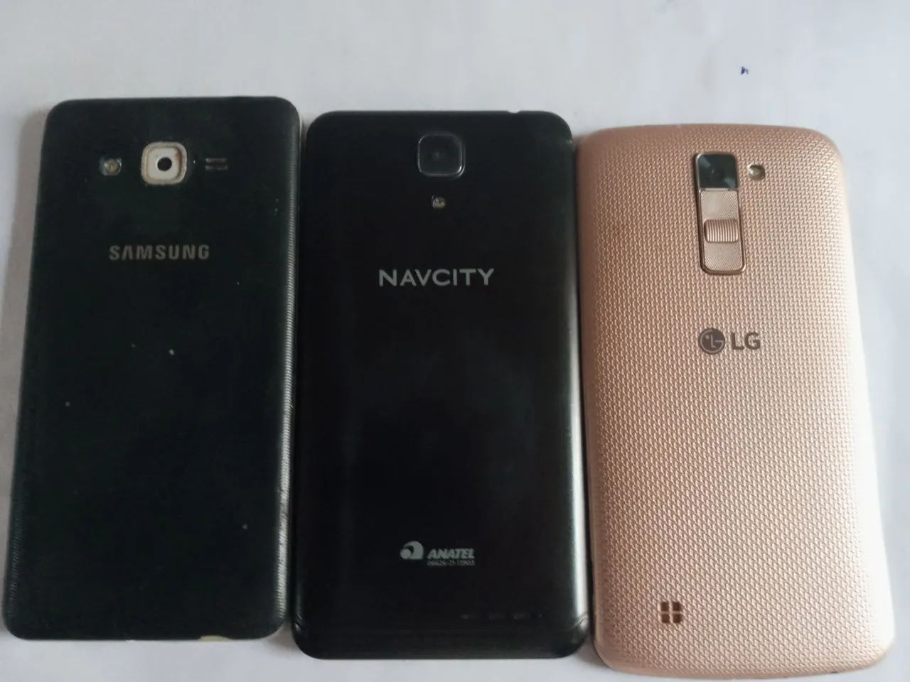 Três celulares para arrumar ou tirar peças - Foto 3