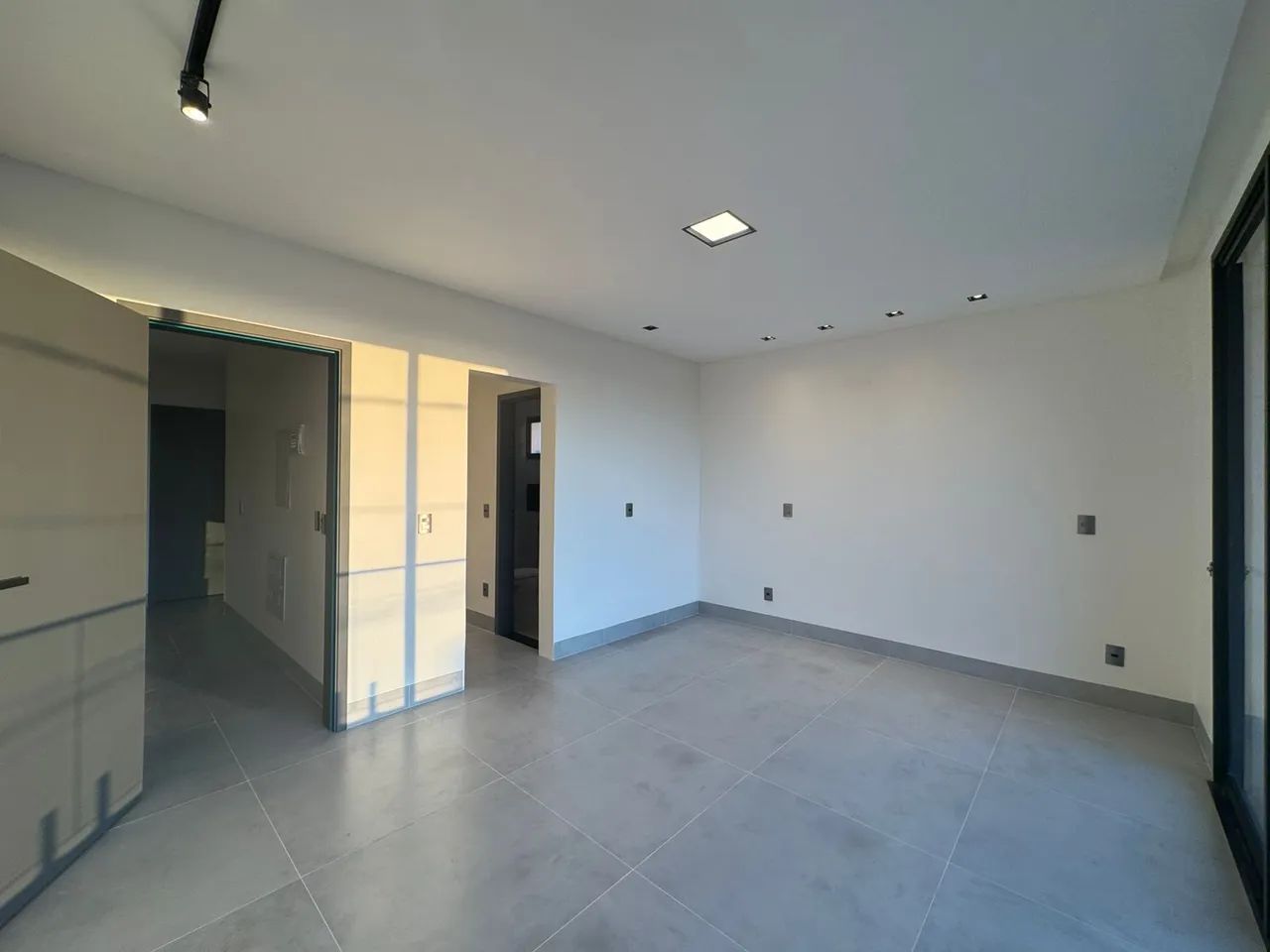 Casa em Condomínio 4 quartos - Jardins Capri - Foto 2