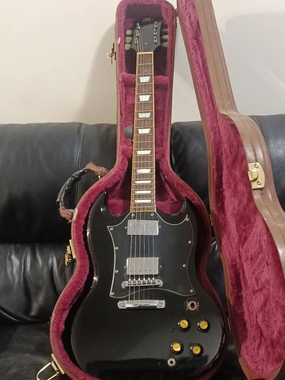 Guitarra SX SG.