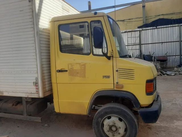 BAU MERCEDES 710 - Foto 3