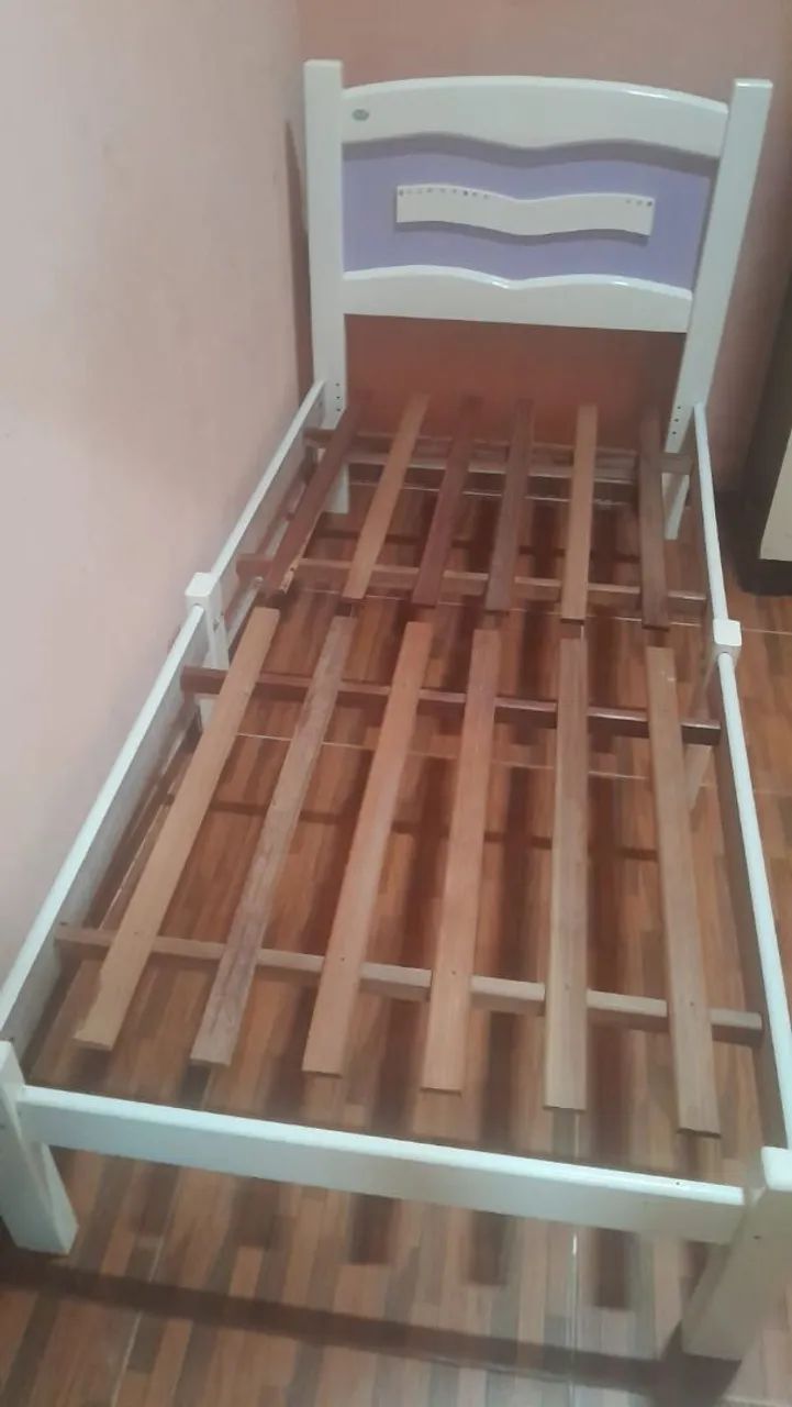 CAMA DE SOLTEIRO