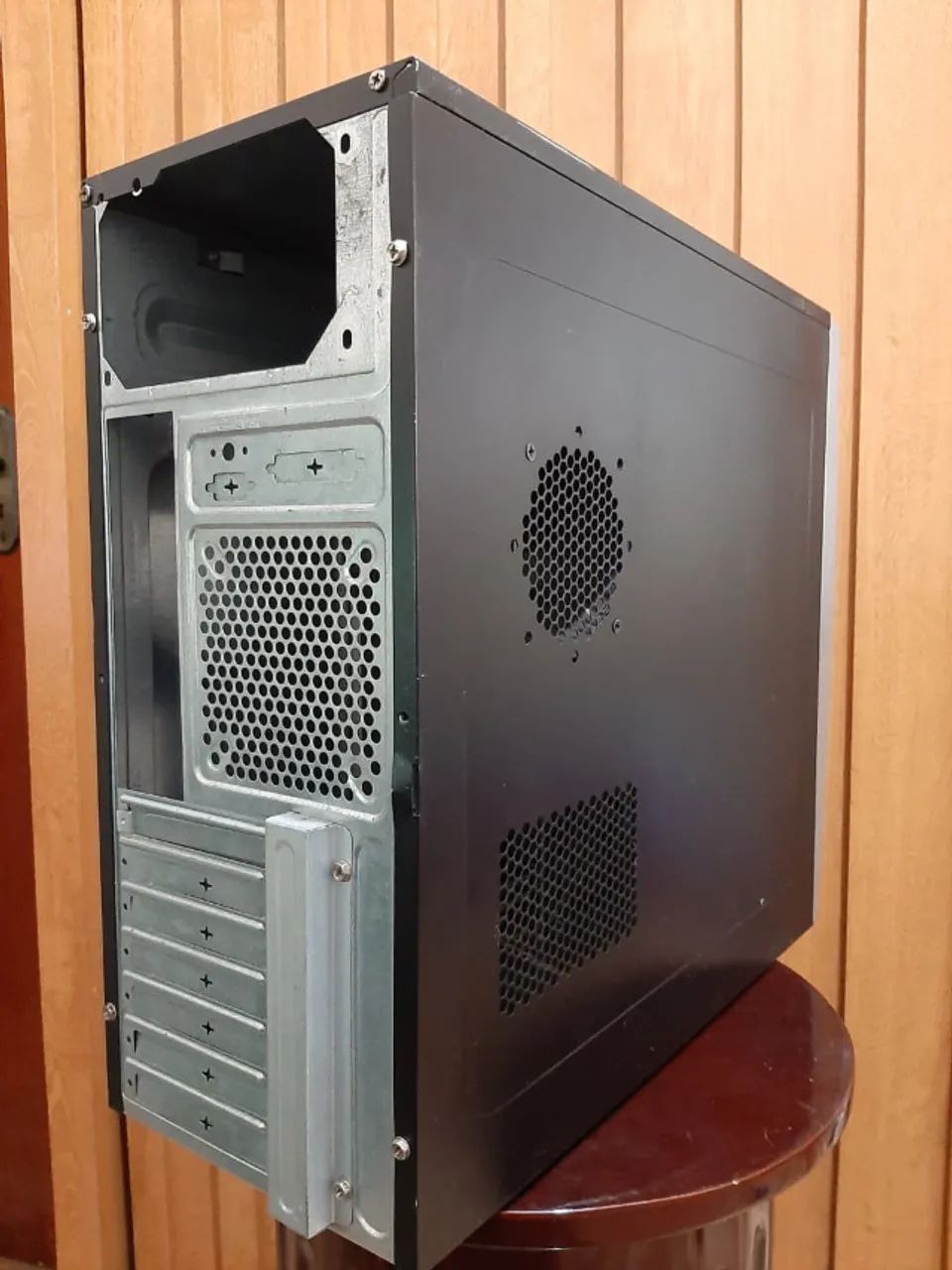 Gabinete Retrô Prata e Preto 2000 PC Sleeper Clássico ATX - Foto 3