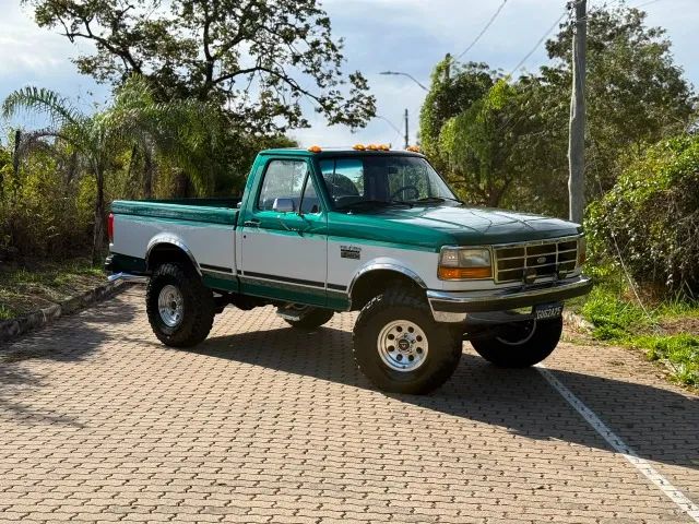 Ford F-1000 1997