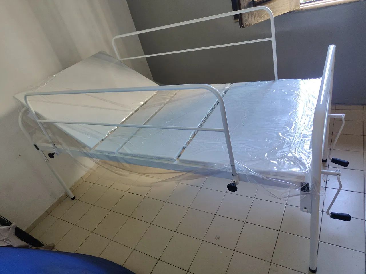 Cama hospitalar  - Foto 2