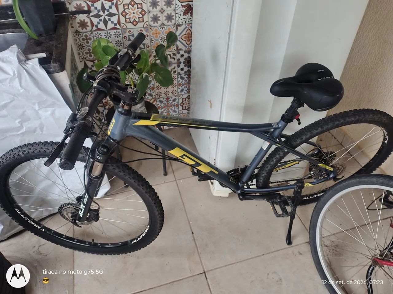Vendo bicicleta Gt avalanche aro 29 - Foto 4