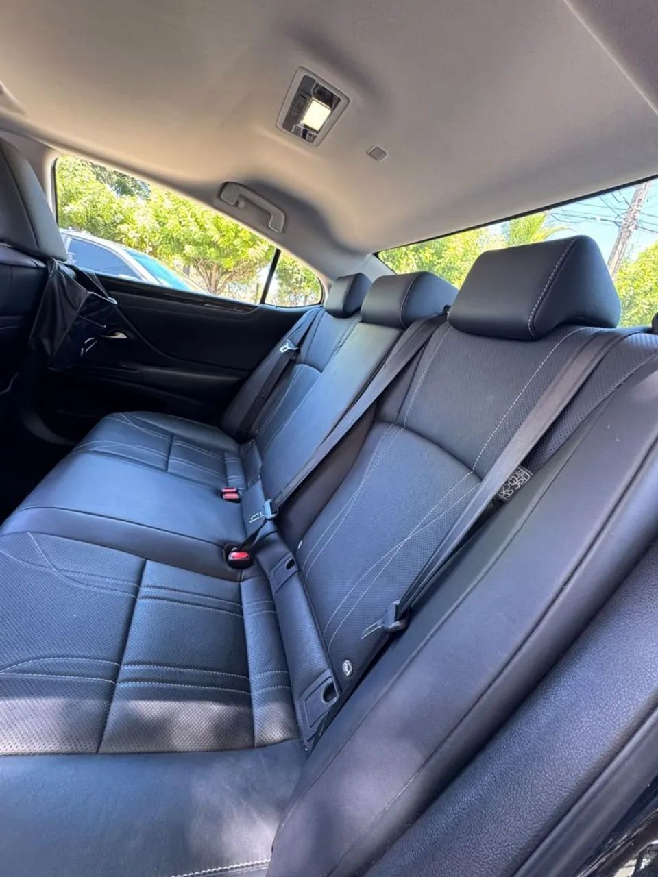 Lexus ES300h ES-300H ES300h 2.5 16V Aut. (hybrid), foto 7 de 11