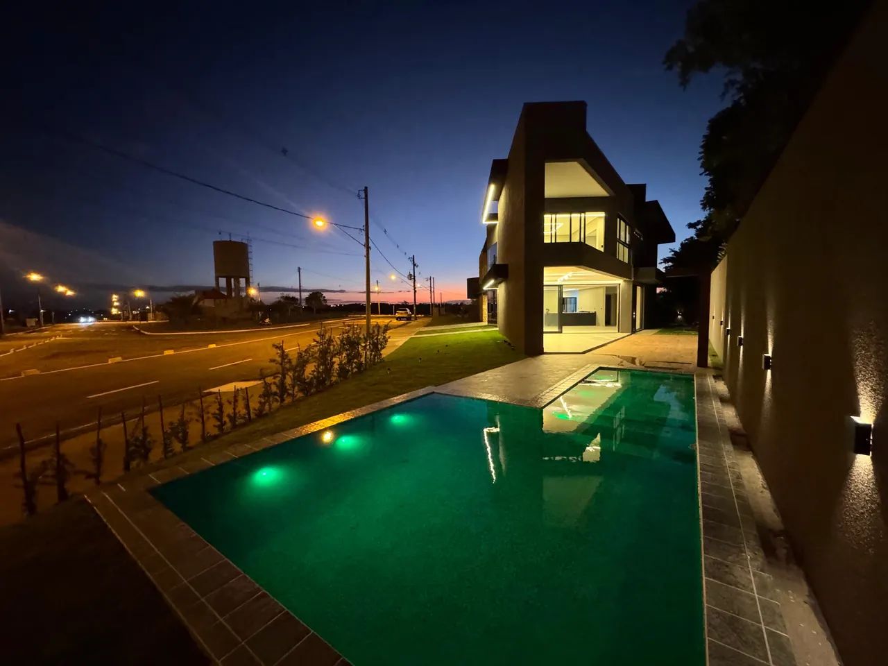 Vendo Belíssima casa de luxo grew park Maceió 