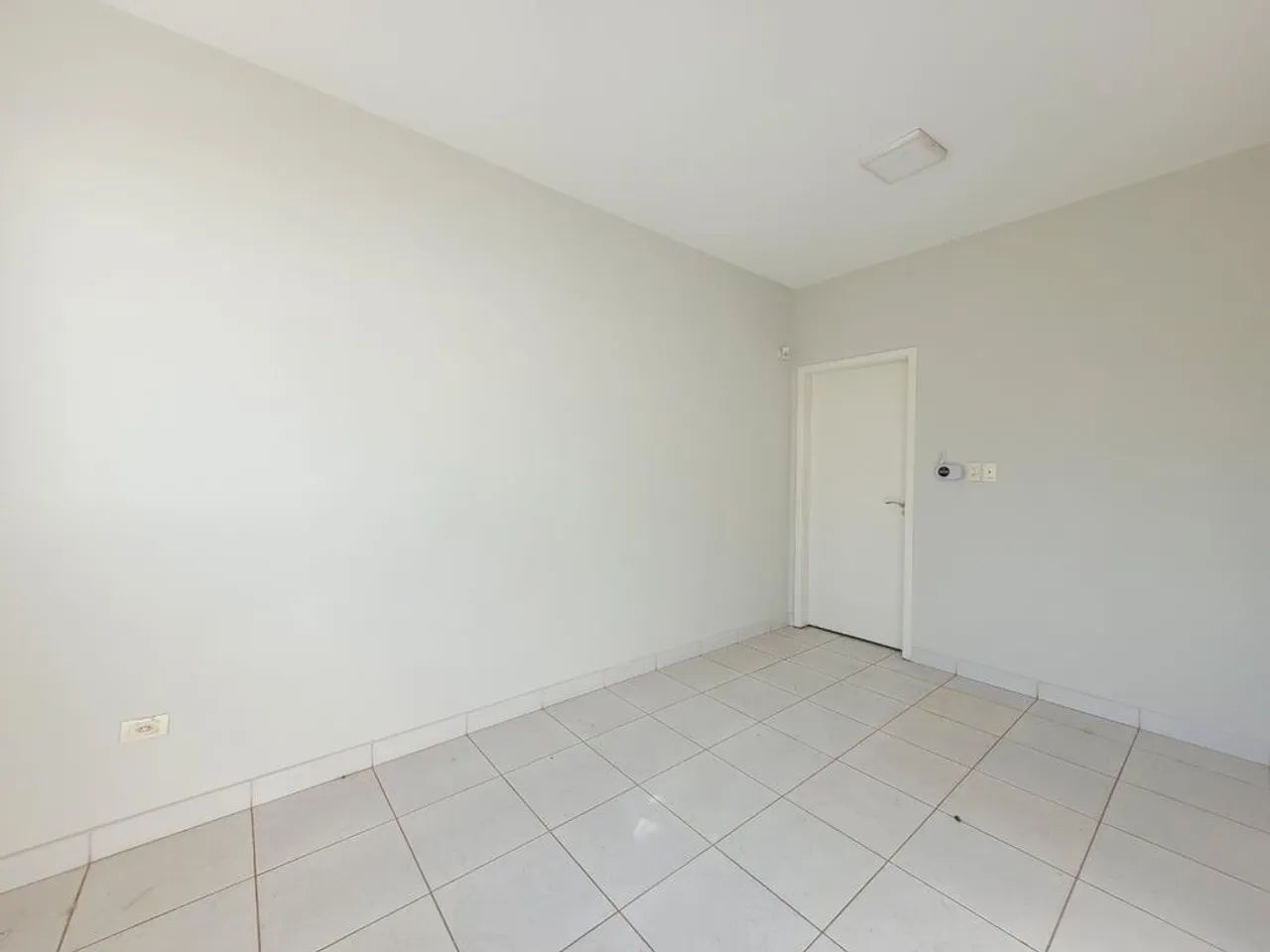 Barracão para alugar em Maringá, Vila Marumby, com 762.93 m² - Foto 4