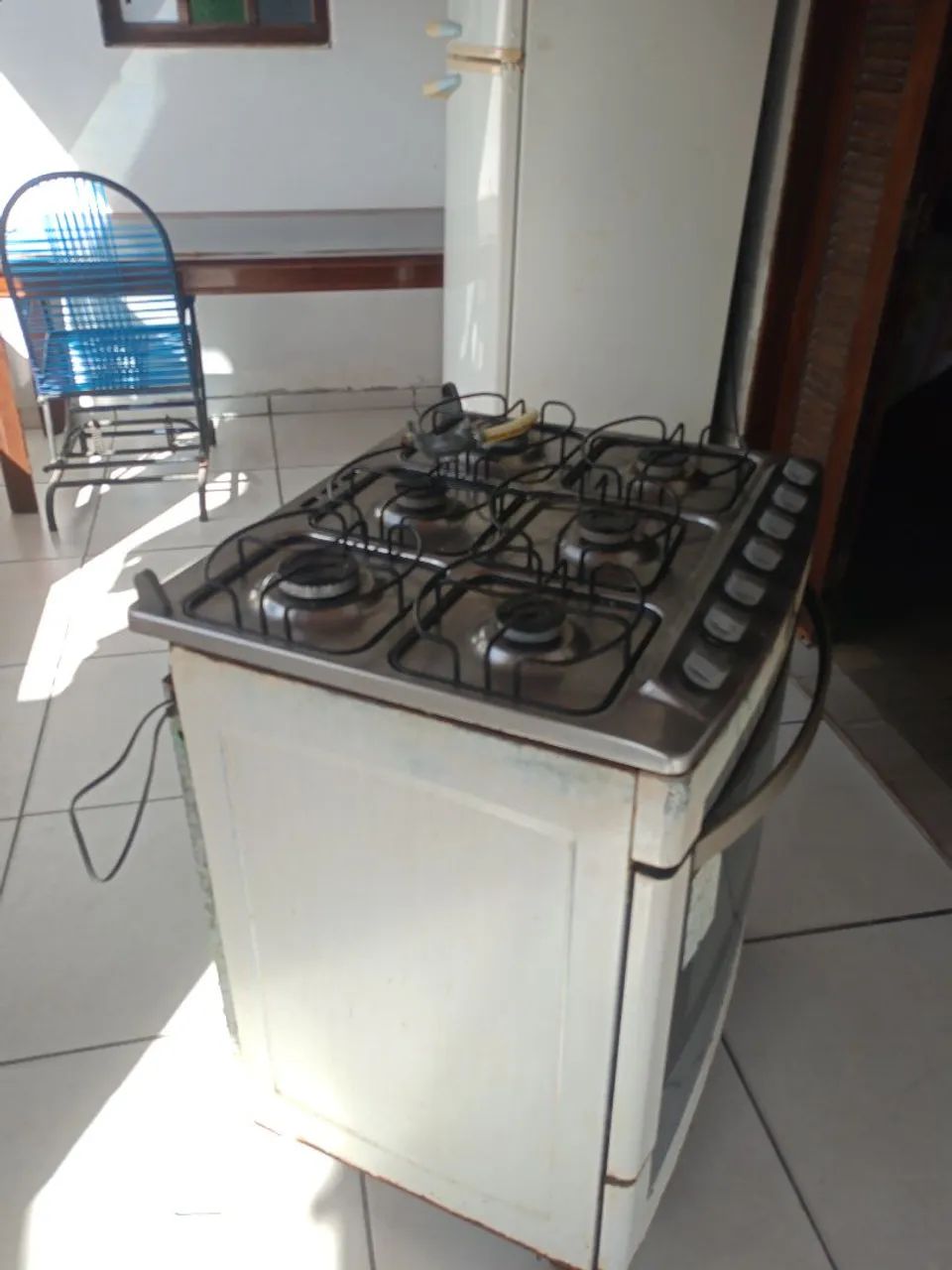 Fogão 6 bocas, com mangueira e relógio 230 - Foto 4