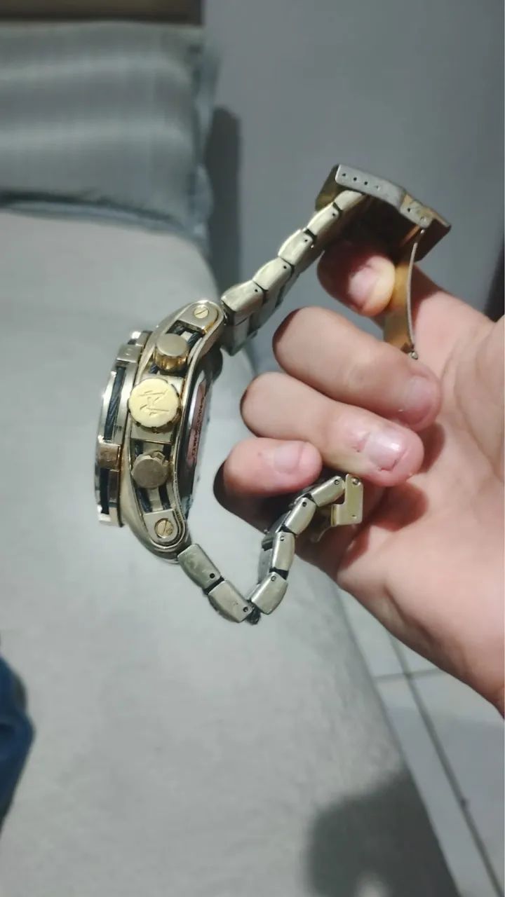 Relógio invicta dourado - Foto 2