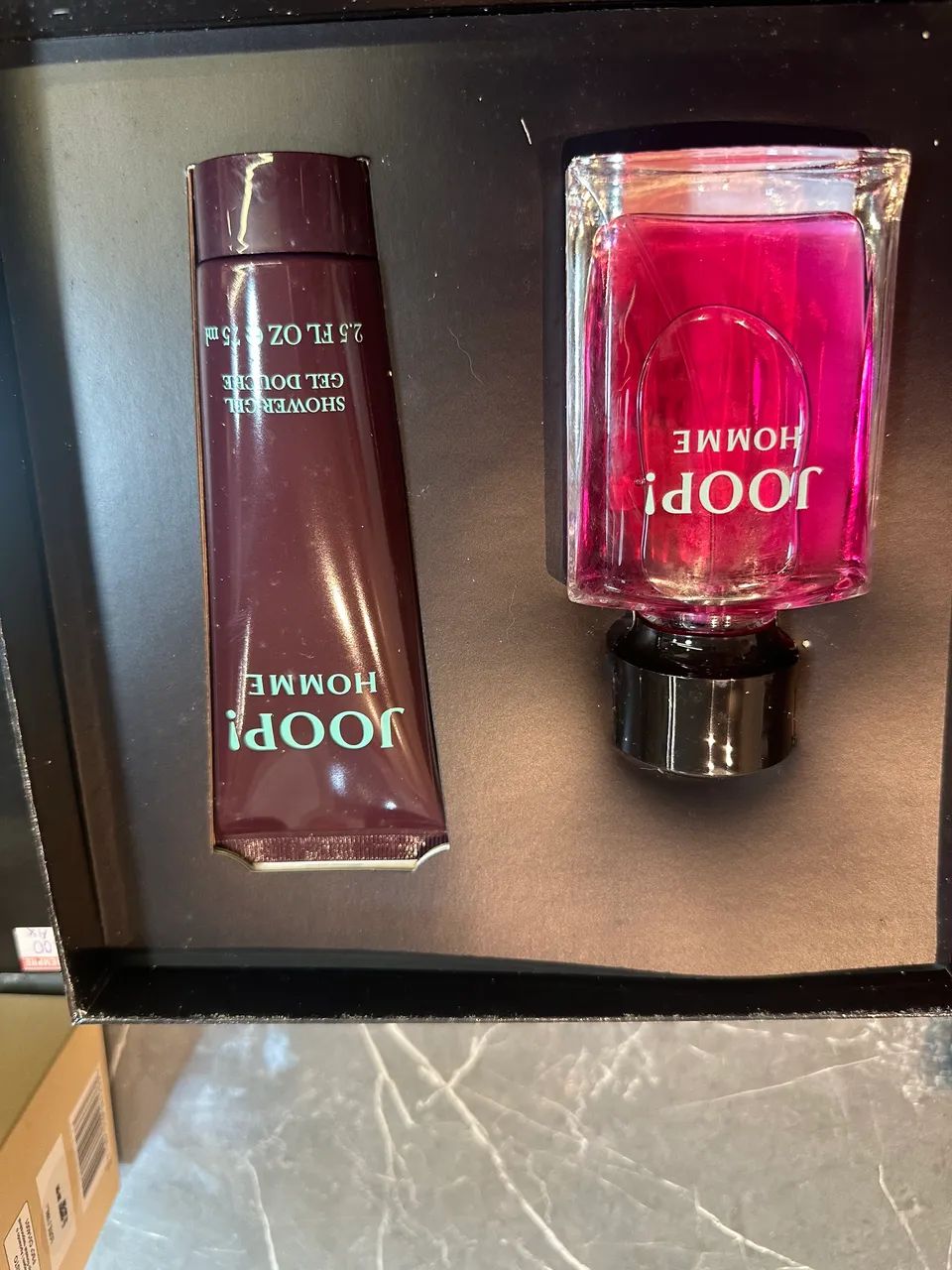 Coffret Joop! Joop Kit - Perfume EDT + Gel de Banho Kit - Foto 3