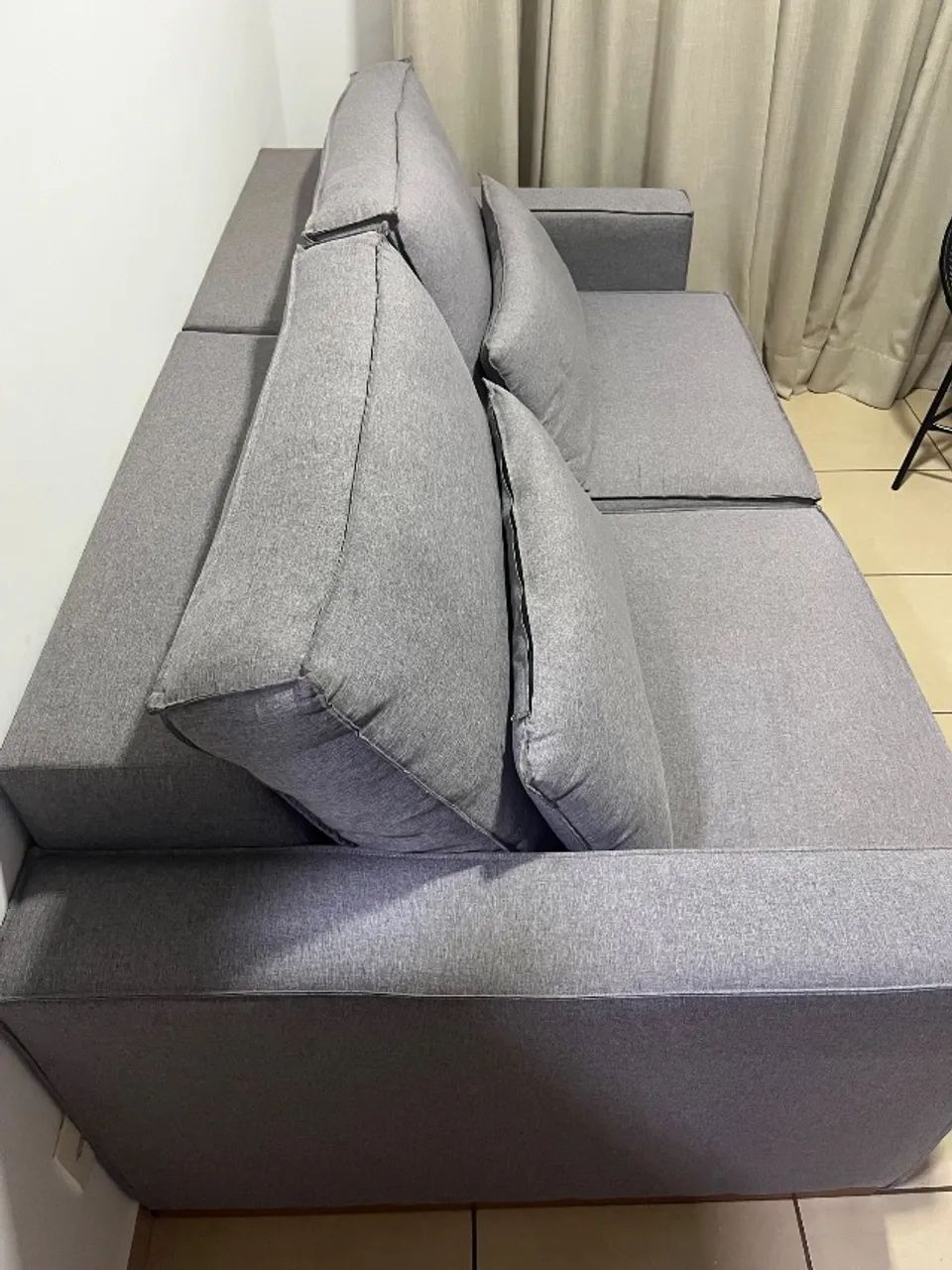 Sofá retrátil cinza seminovo  - Foto 3