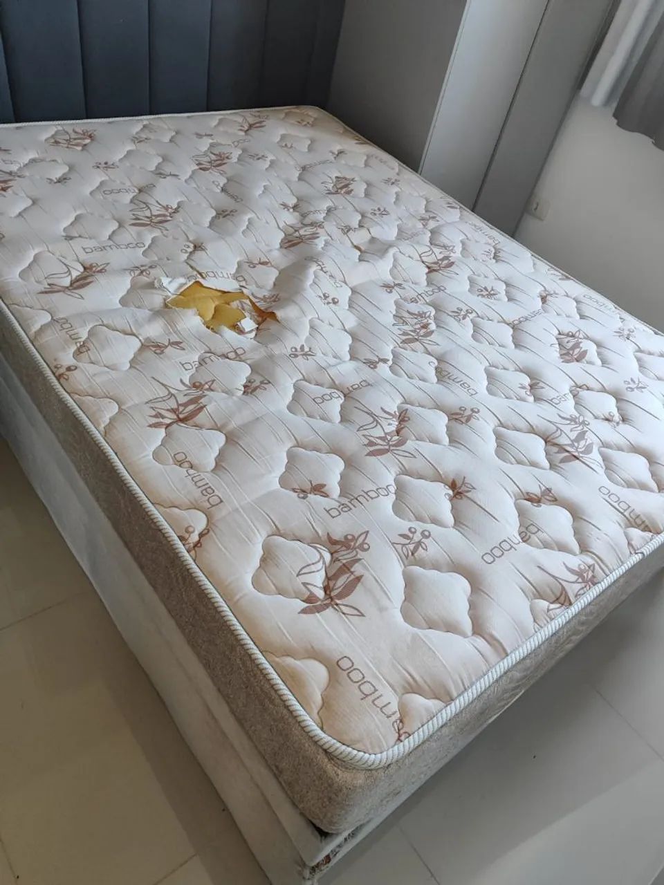 Cama box de viúva com baú e colchão 