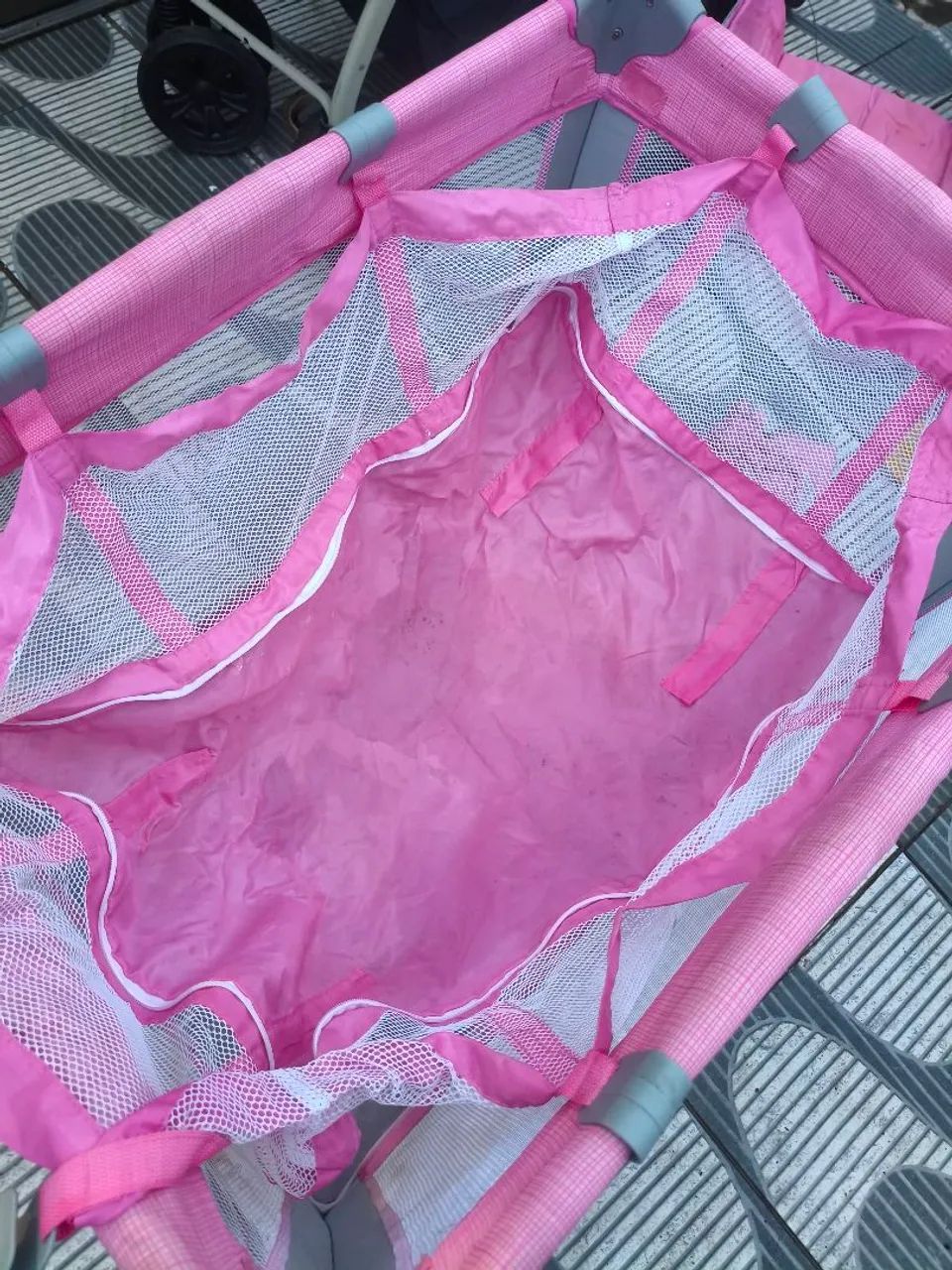 Berço portátil - chiqueirinho  - Foto 4