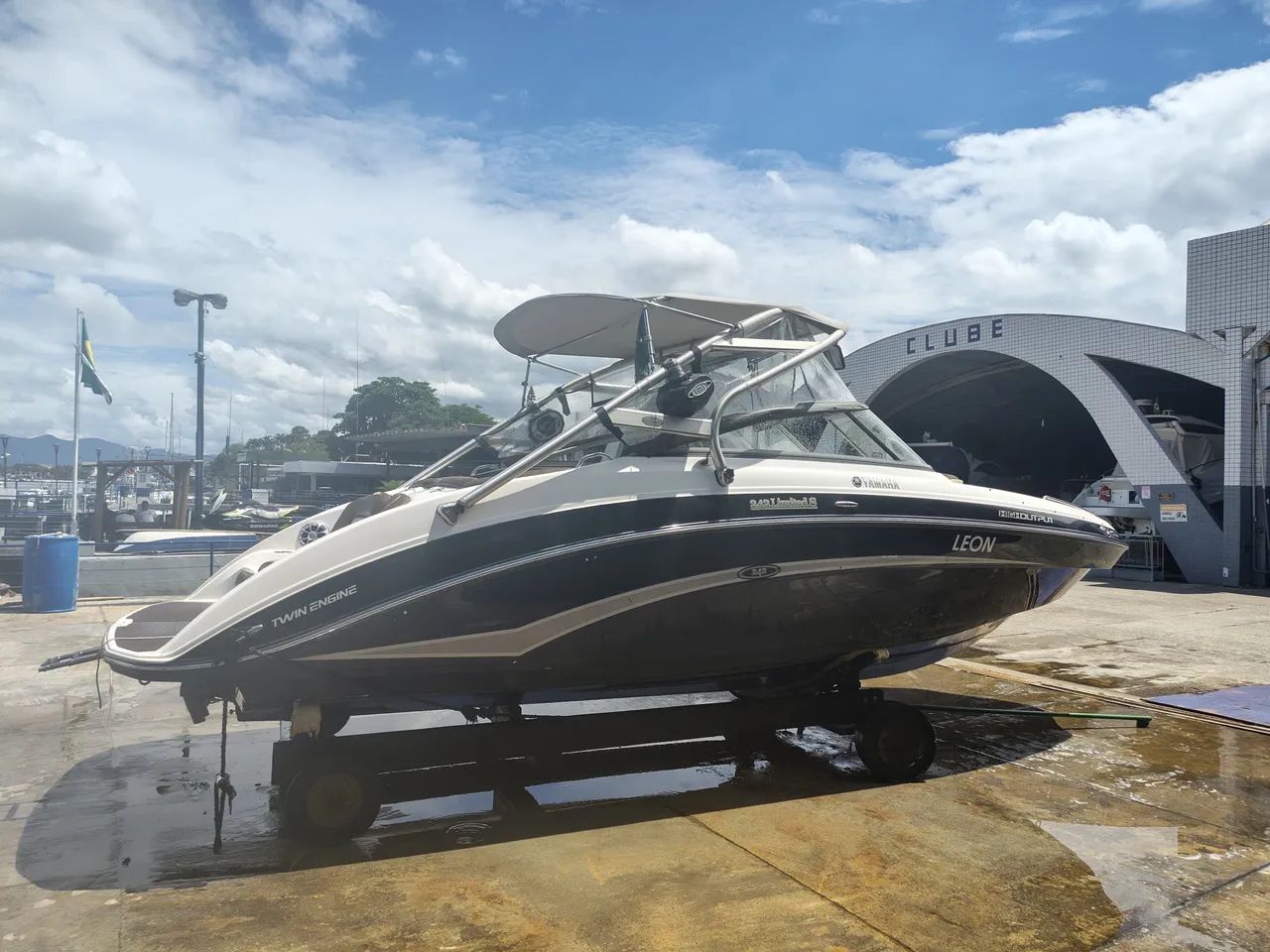 Jet boat Yamaha 242 S Limited  - Foto 2