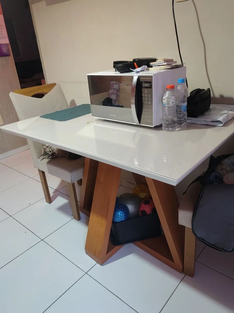 Mesa de vidro e madeira - Foto 2