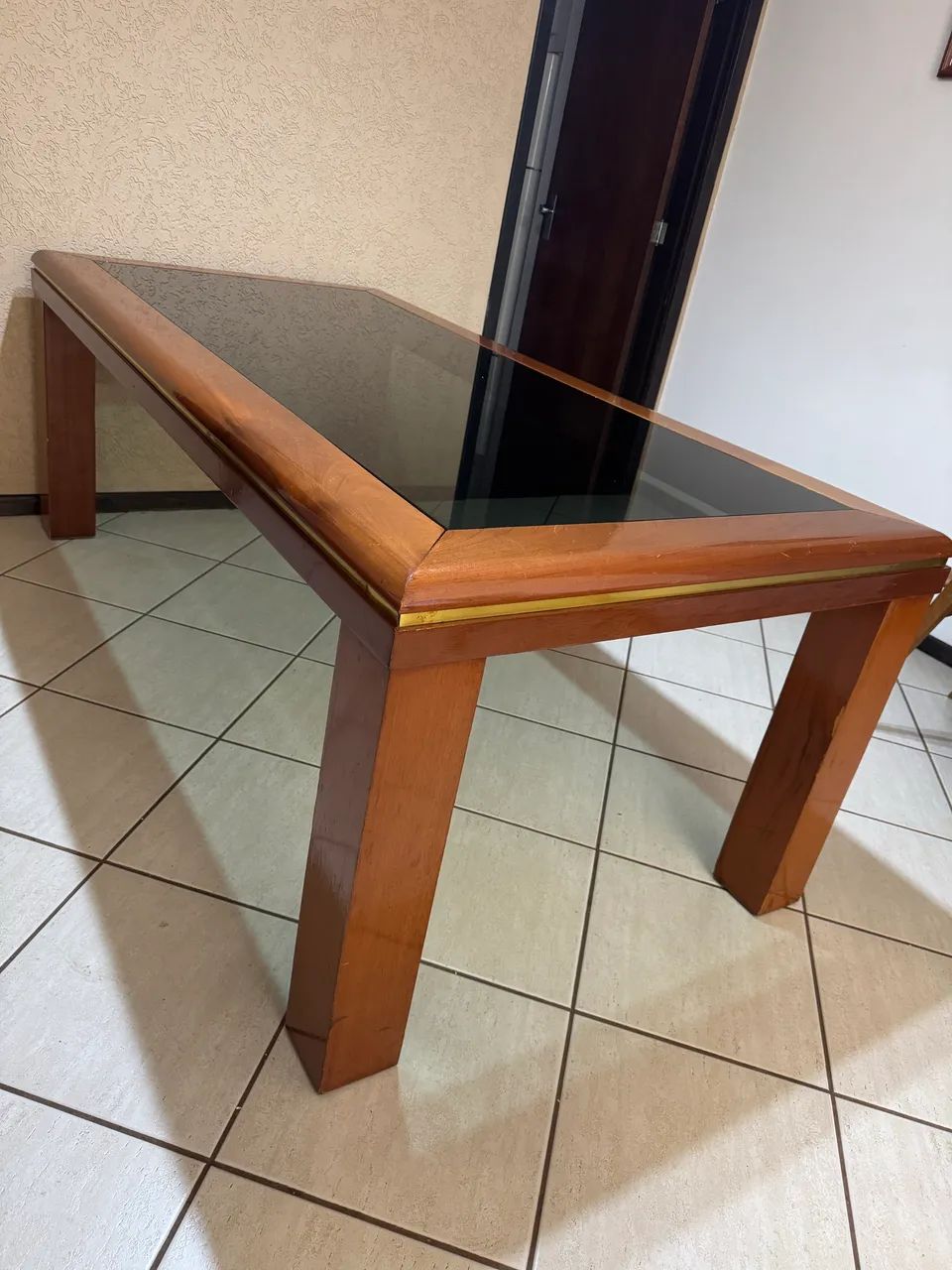 Mesa 2m x1m tampo de vidro 8mm com 8cadeiras madeira - Foto 2