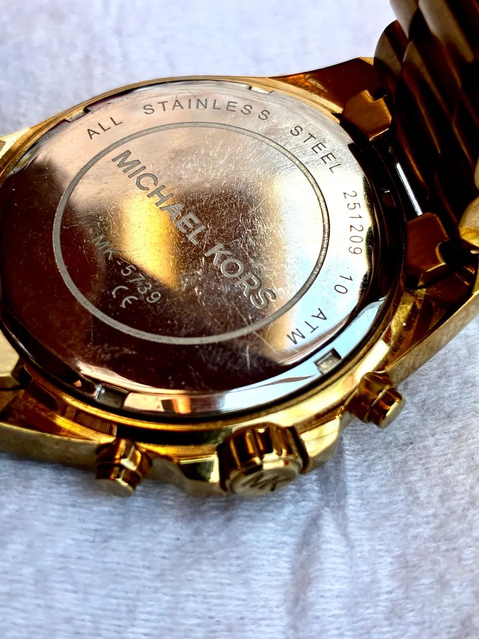 Relógio Michael Kors Bradshaw MK5739 Dourado - Original - Foto 2