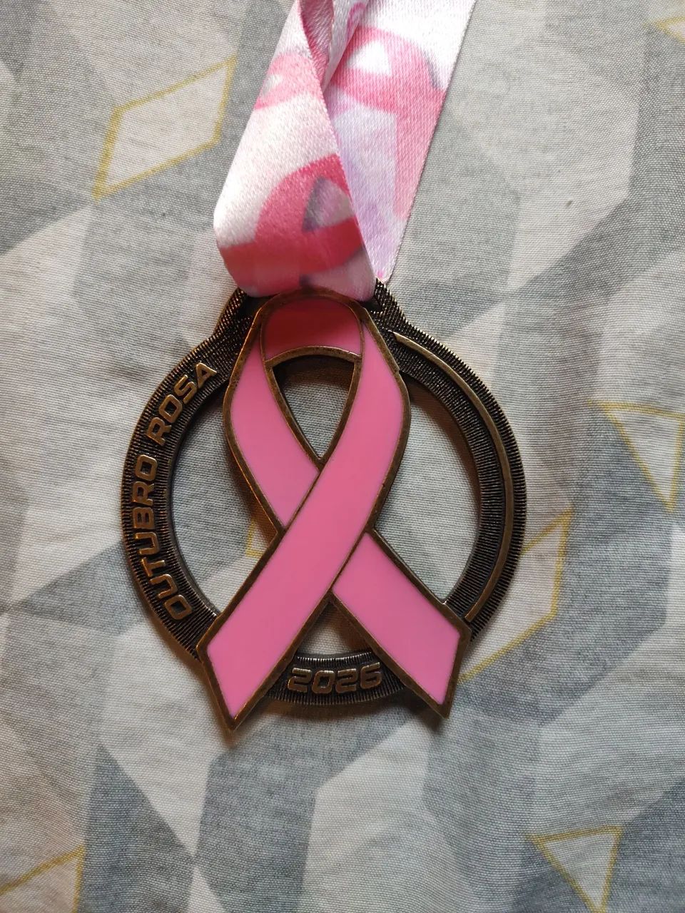 Medalha Outubro Rosa. - Foto 3
