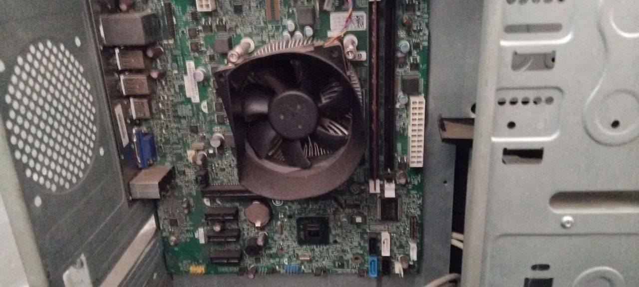 Gabinete PC + Peças