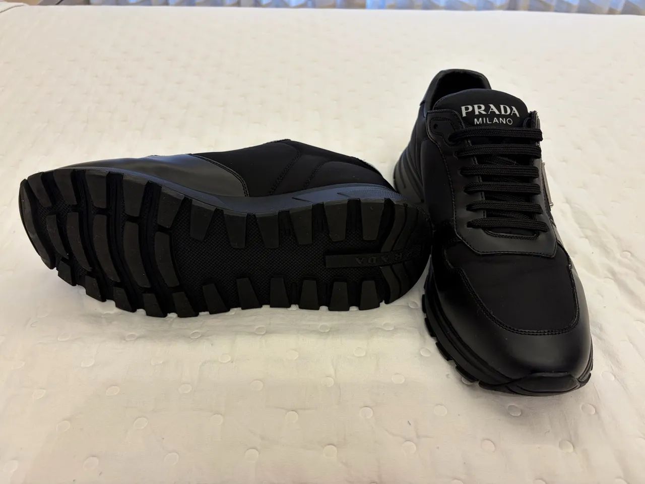 Tênis Prada - Re-Nylon e couro escovado. - Foto 3