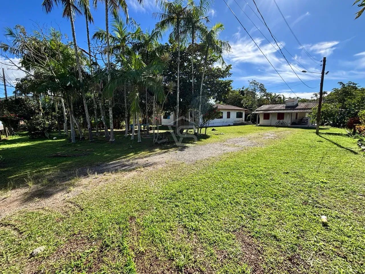 SÍTIO COM 2 CASAS + PISCINA À VENDA EM PAULO LOPES/SC  OPORTUNIDADE!