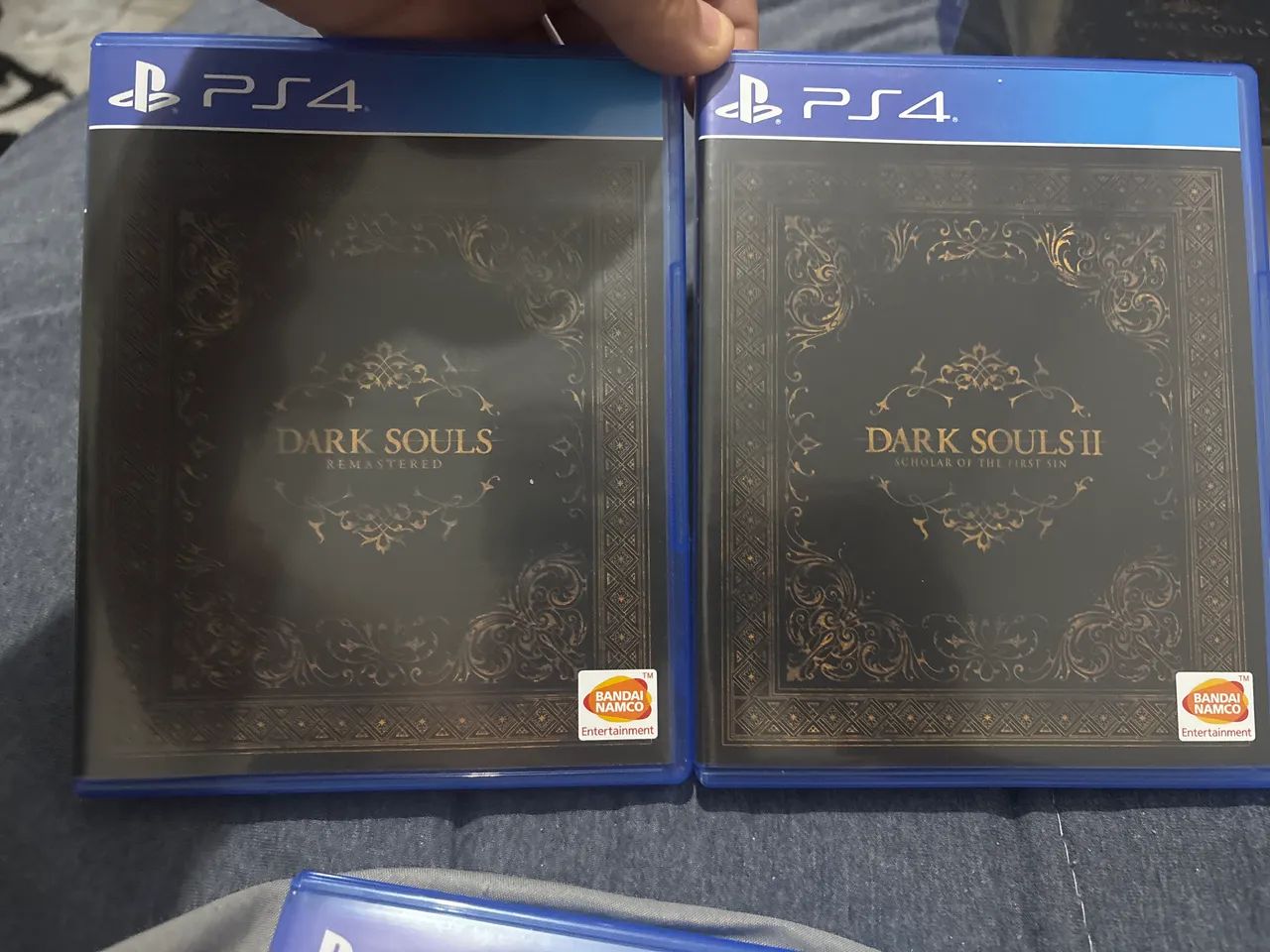 Jogo ps4 Dark Souls 1 2 e 3 - Foto 3