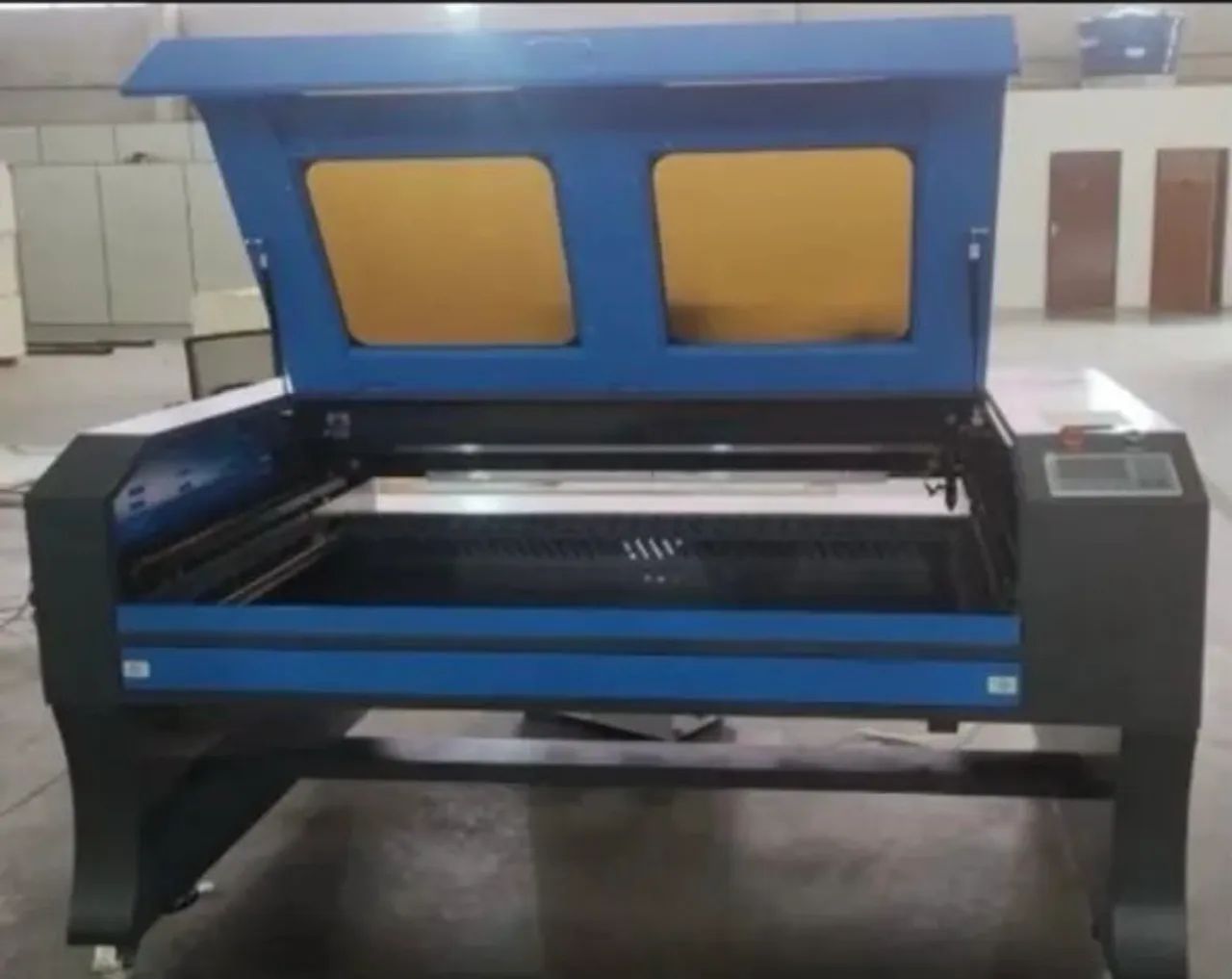 MÁQUINA LASER CO2 1610 INDUSTRIAL DE CORTE E GRAVAÇÃO - NOVA E COMPLETA 