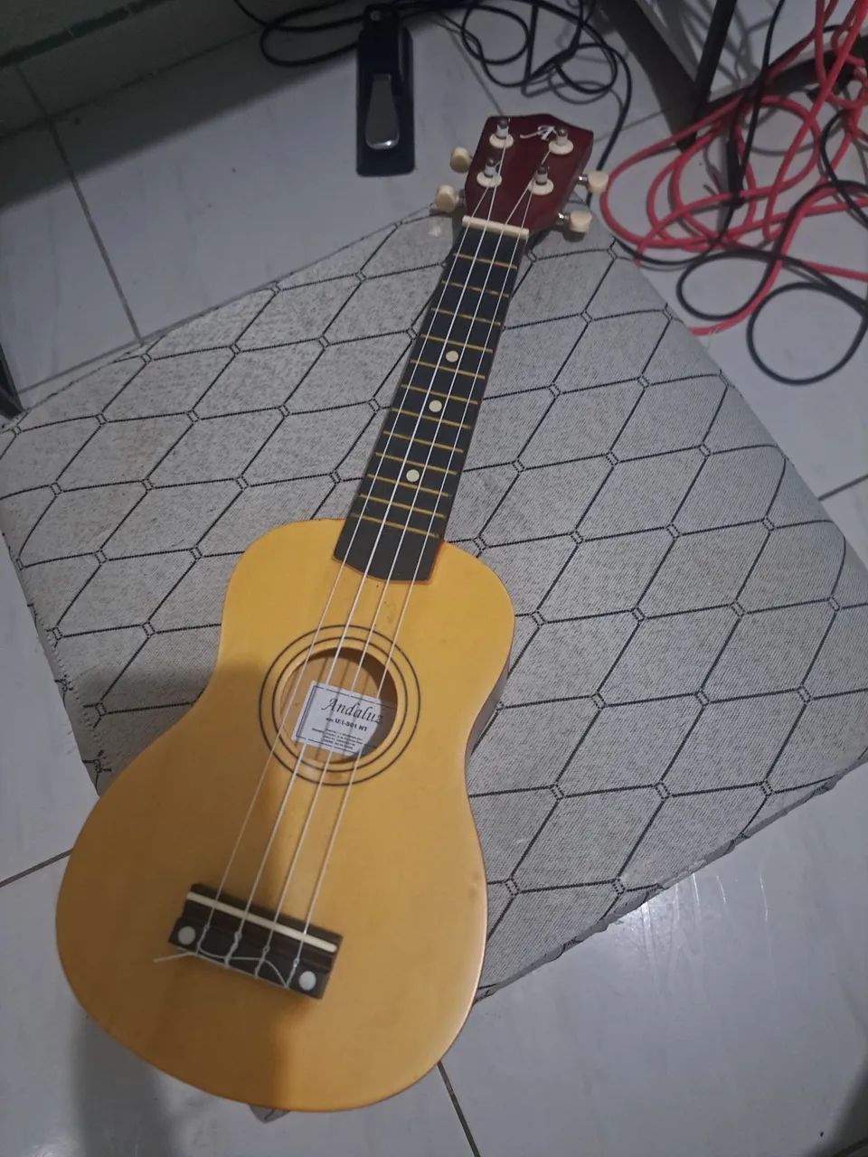 VENDO UKULELE ACÚSTICO SOPRANO ANDALUZ 