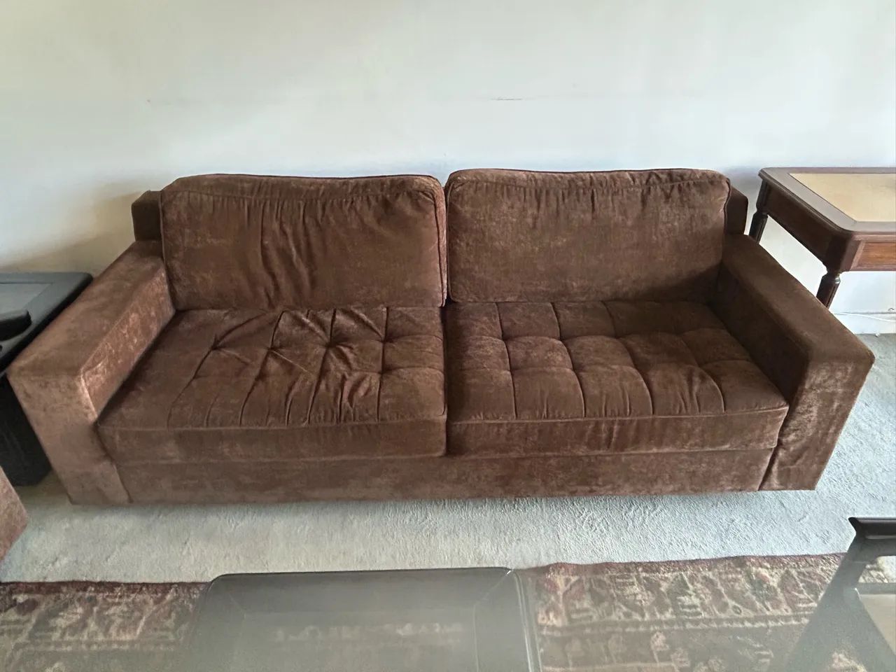 Vendo 2 sofás cada sofá de 2 lugares.