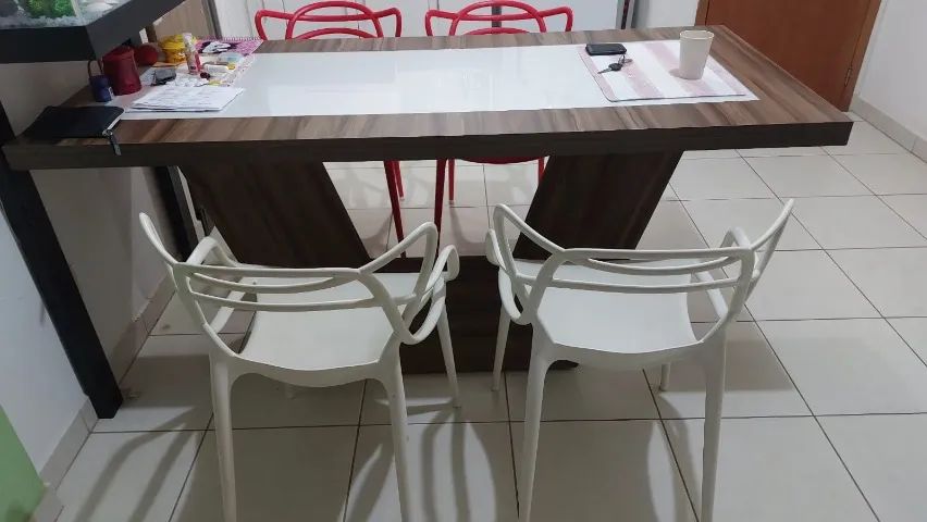 MESA DE JANTAR EM MDF E ACRÍLICO - Foto 2