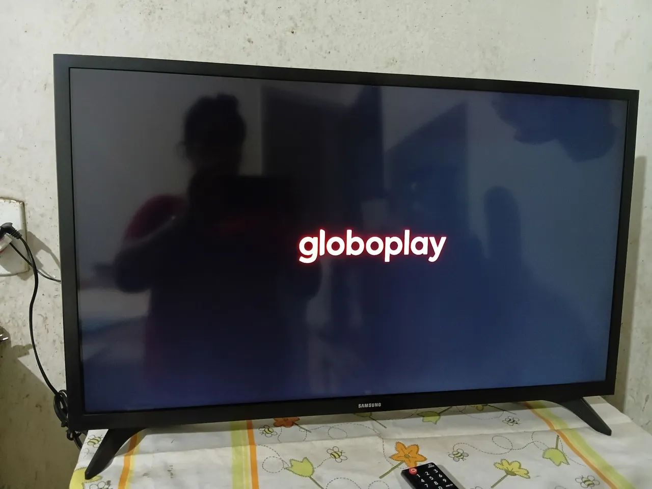 Vendo tv sansung  32 polegadas smart  - Foto 5