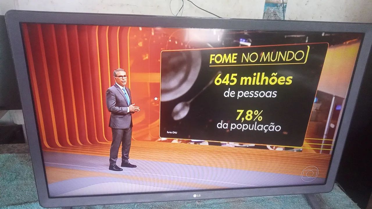 Vendo uma tv LG 32 polegadas smart tudo funcionando - Foto 3