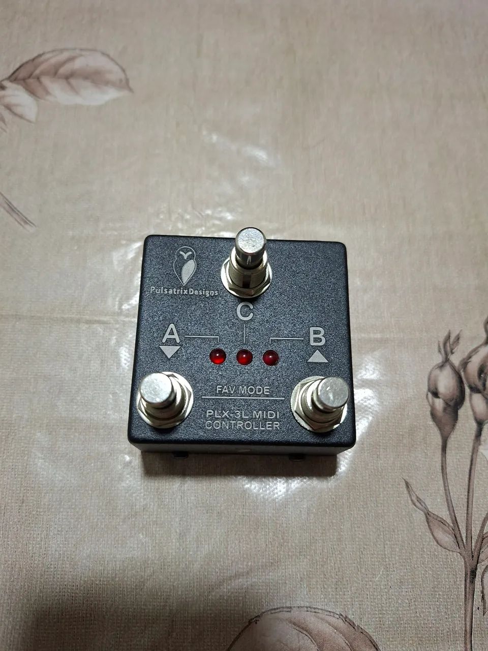 Controladora MIDI Pulsatrix p/ zoom