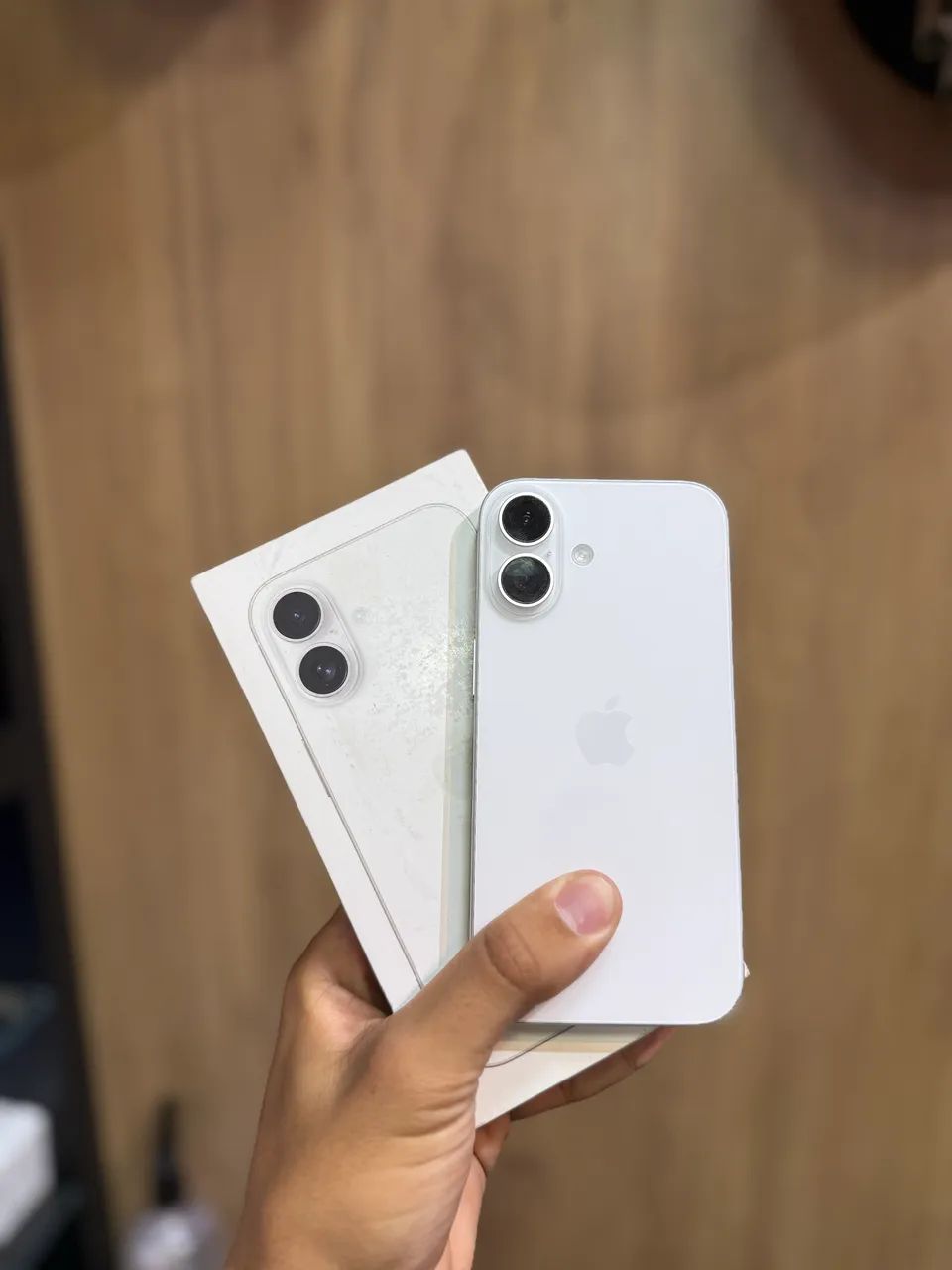 IPhone 16 128GB Branco 