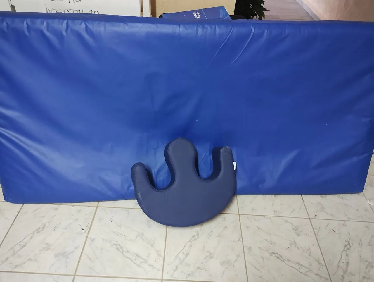 Cama hospitalar com colchão, almofada giro fácil ,guincho para levantar acamado - Foto 2