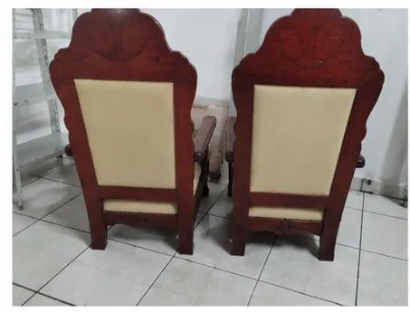 Kit com 2 Poltronas de Madeira Maciça Entalhada - Estilo Colonial - Foto 3