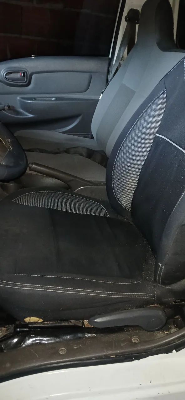 Hyundai Hr 2.5 TCI DIESEL (RS/RD) 2012