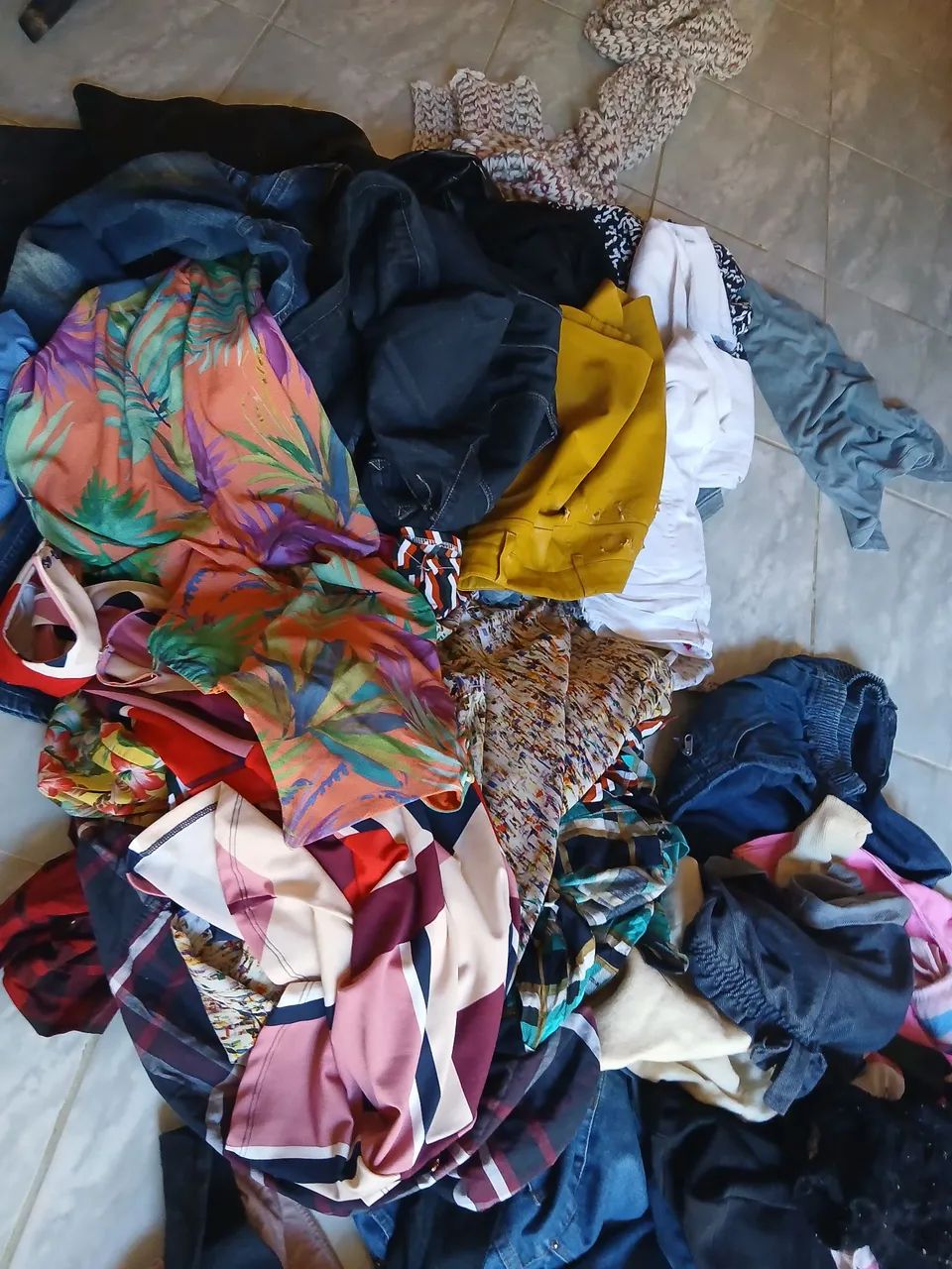 Lote de roupas/ feminina  - Foto 3