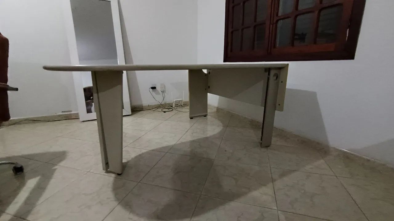 Mesa de escritório em L - Foto 2